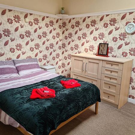 The Ladybird Guesthouse เกรทยาร์มัธ ภายนอก รูปภาพ