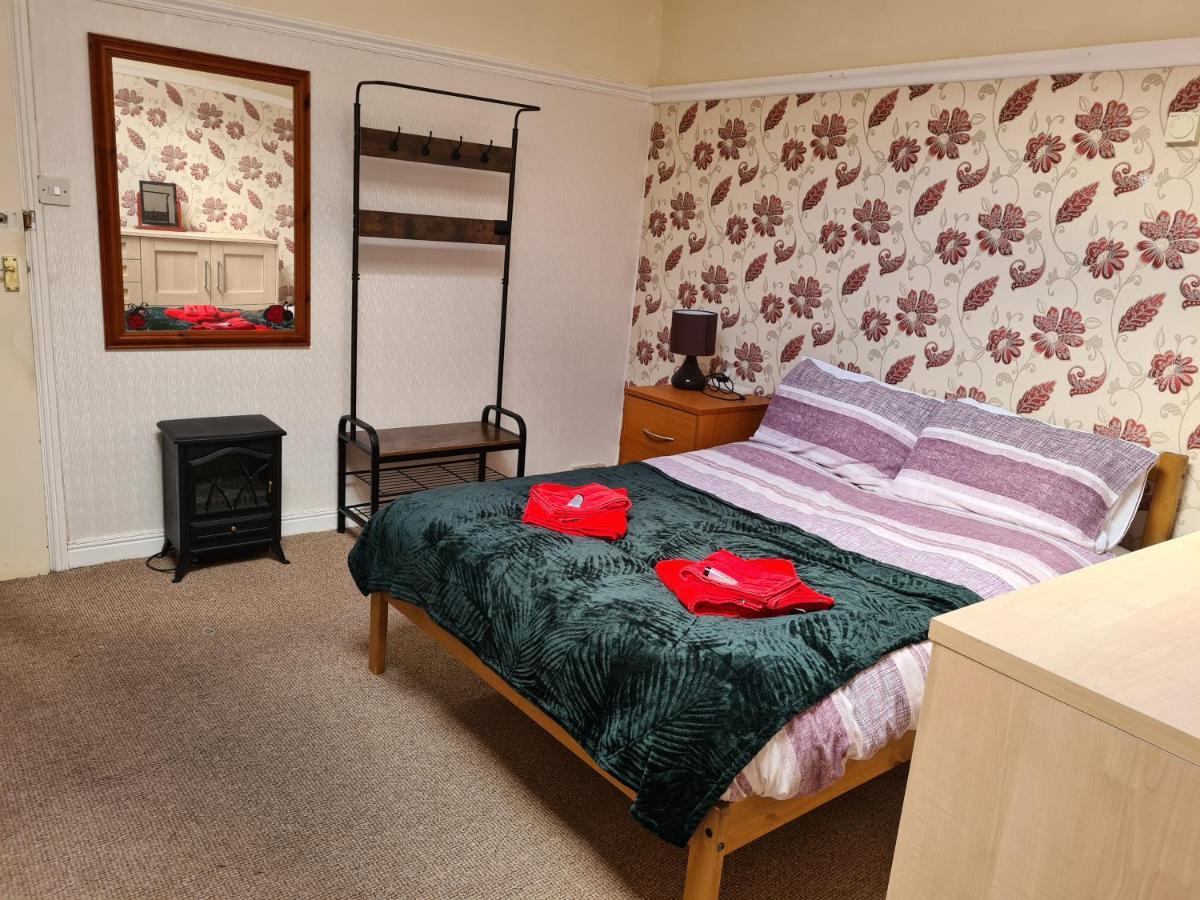 The Ladybird Guesthouse เกรทยาร์มัธ ภายนอก รูปภาพ