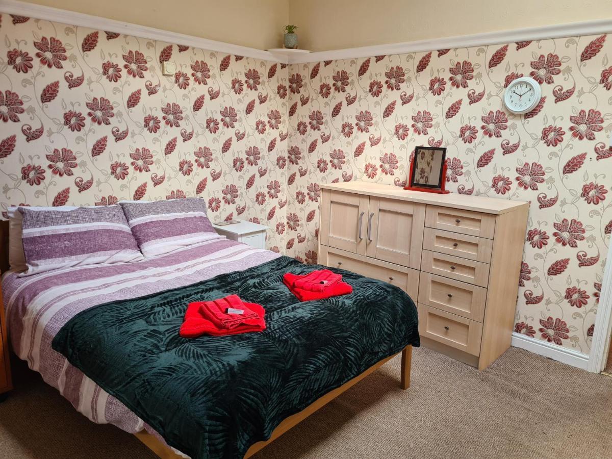The Ladybird Guesthouse เกรทยาร์มัธ ภายนอก รูปภาพ
